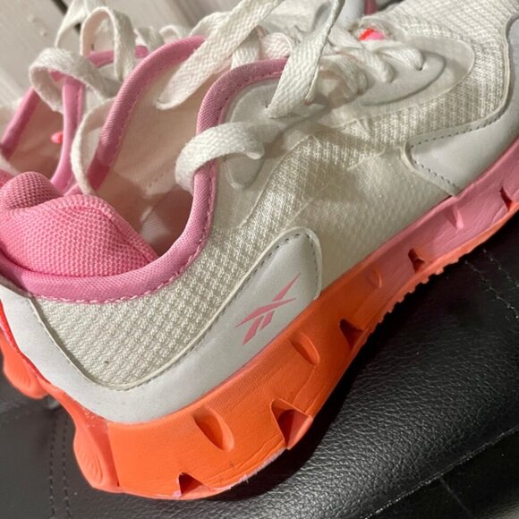 KAWAII GIRL REBOOK RUNNING SHOES  ZIG ZAG DYNAMICA  SZ 2Y WHITE HOT PINK ORANGE - Picture 9 of 13